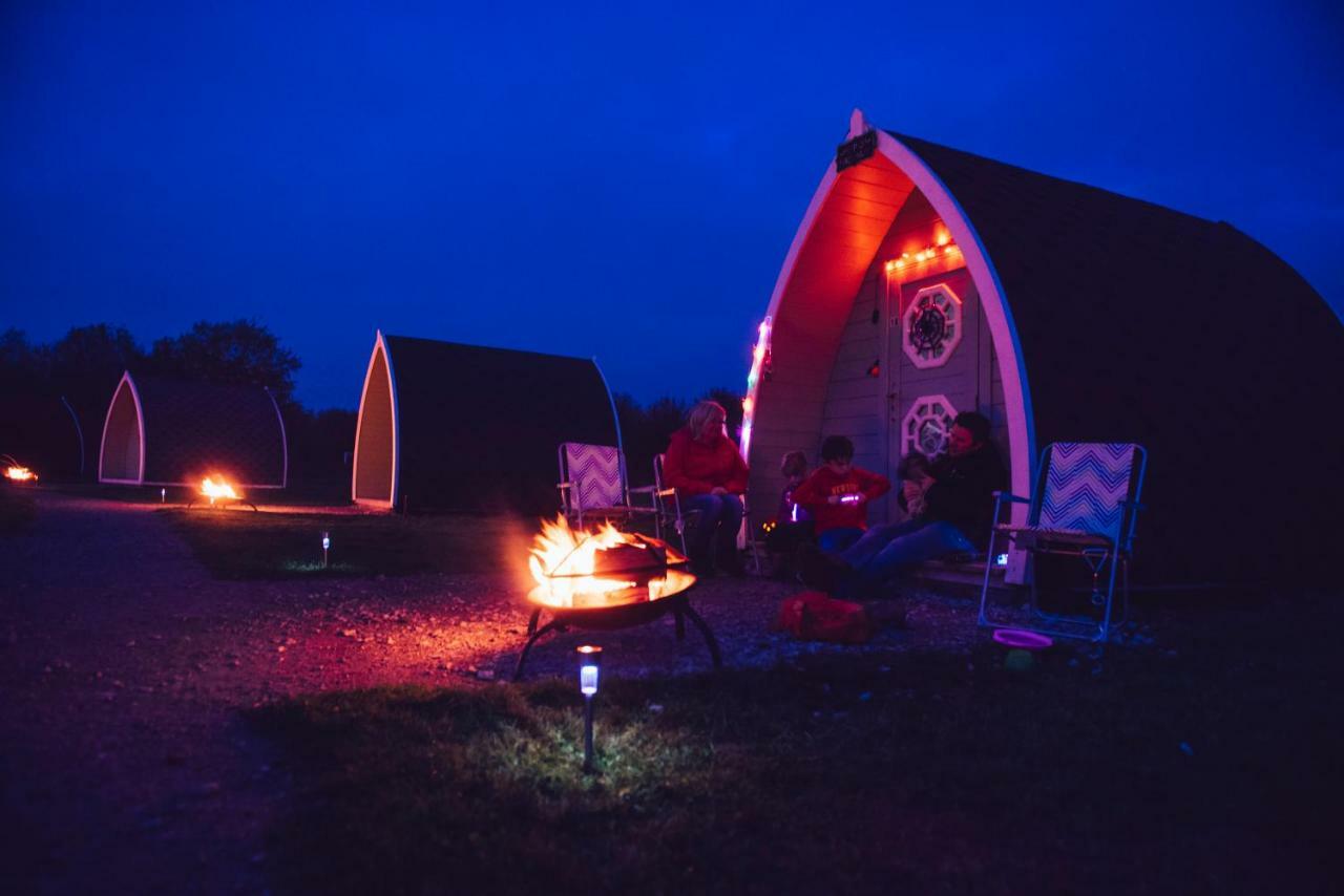 Camping Pod Near Lake Hotel Preston  Zewnętrze zdjęcie